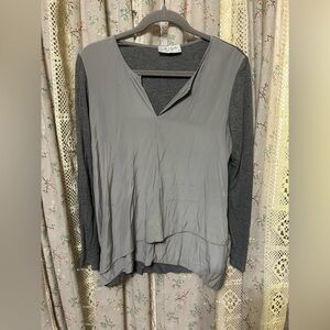 Lola & Sophie Layered‎ Mixed Media Long Sleeve Top Gray Size Medium
